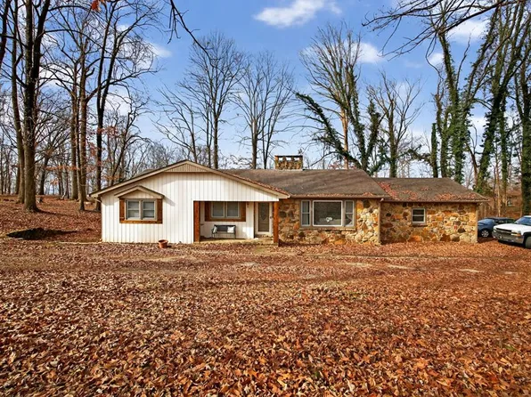 167 Seminole Ln, Sparta, TN 38583