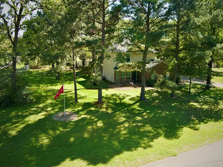25401 Hunting Trl — Photo 2