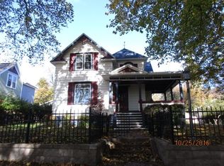 614 W Brown St, Iron Mountain, MI 49801