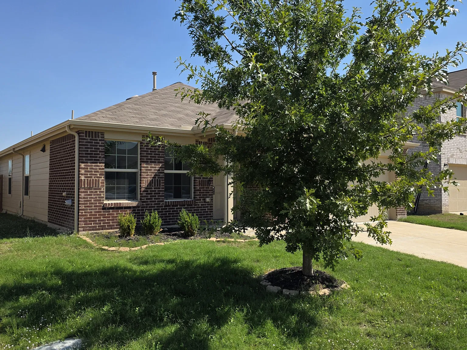 3 bed, 1365 sqft, $1,850 — Photo 3