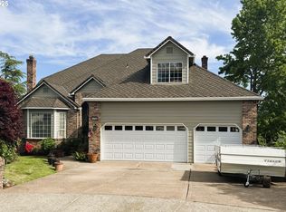 11782 SE Mountain Sun Dr, Clackamas, OR
