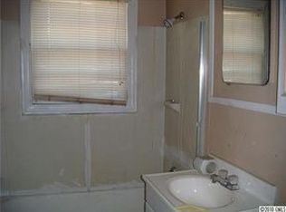 1605 Poston Cir, Gastonia, NC 28054