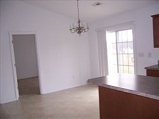4th image of 312 Carnahan Dr
