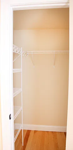 22 Cedar St, Burlington, VT | Renovated 2 Bedroom House Near UVM & Downtown | June 2027 — Photo 3