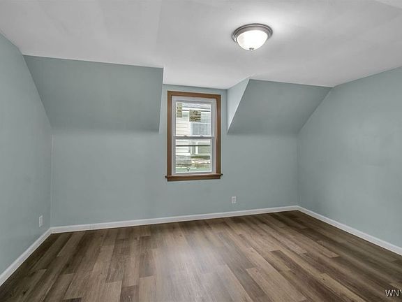5th image of 250 Gold St #2