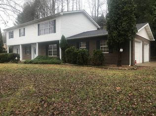 101 Colonial Ct, Chapmanville, WV 25508