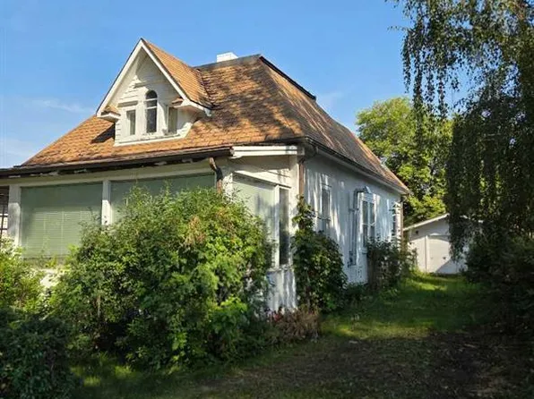 2122 S 22nd Ave, Didsbury, AB T0M 0W0