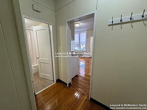 1124 Commonwealth Ave — Photo 57