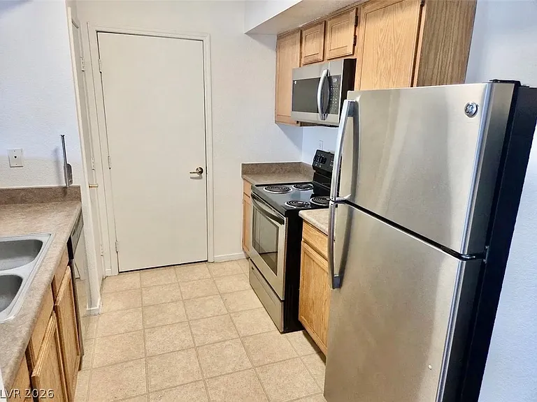6650 W Warm Springs Rd #2075 — Photo 11