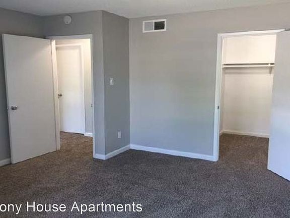 3rd image of 915 Johnfer Way #19