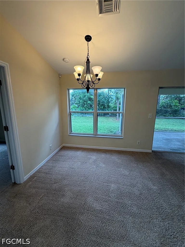 3 bed, 2.0 bath, 1462 sqft, $1,755 — Photo 4