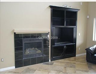 5th image of 11345 Hedgemont Av Fixer