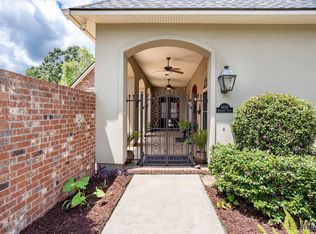 8828 Briarwood Pl, Baton Rouge, LA 70809