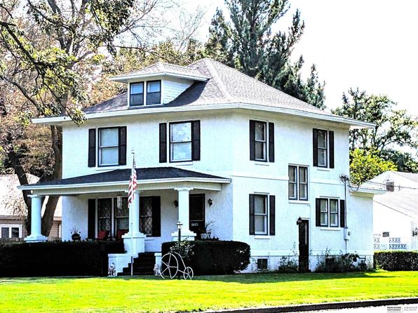 1845 N Nye Ave