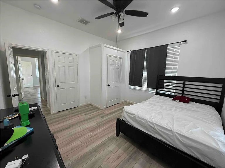 2400 Burkett St — Photo 15
