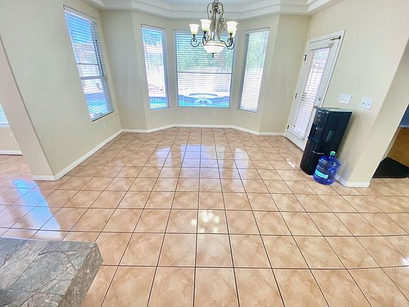 5th image of 8412 Bay Crest Dr