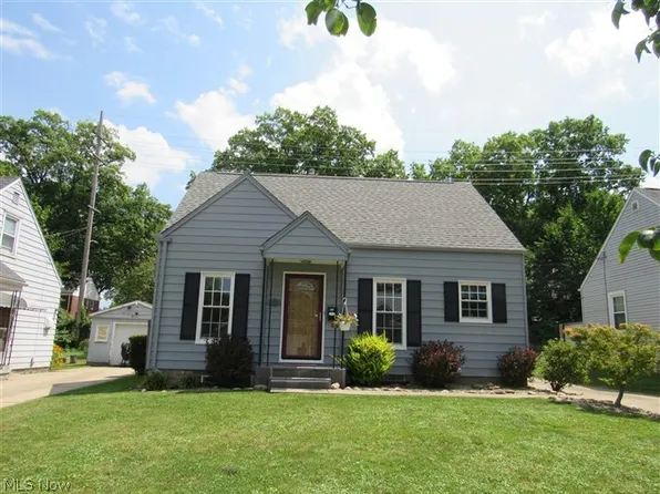 2461 23rd St, Cuyahoga Falls, OH 44223