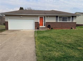 6081 Sunset Dr, Bedford Heights, OH 44146