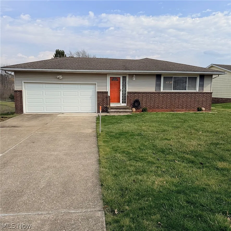 6081 Sunset Dr photo 1