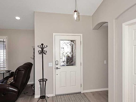 4th image of 10019 E NACOMA Court