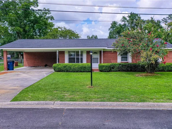 1261 Lake St, Waycross, GA 31503