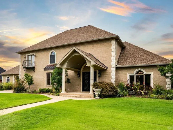 1760 Centennial Club Dr, Conway, AR 72034