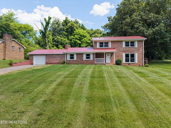 2nd image of 2912 Marvin Cir