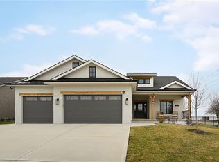 1845 Falcon Ct, Kearney, MO 64060