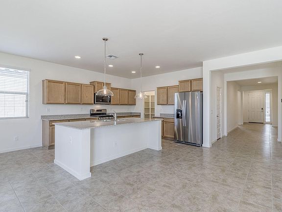 4th image of 40109 W Brandt Drive