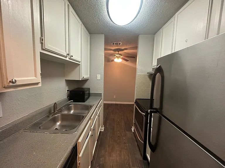 4502 Gaston Ave #119 — Photo 9
