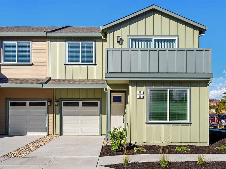 Colgan Creek Townhomes — Photo 52