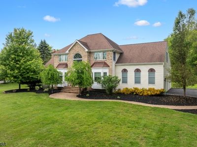 103 Omni Ct, Neshanic Station, NJ, 08853