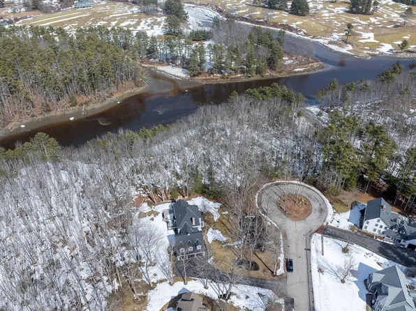 18 Ledgewater Drive, Kennebunk, ME 04043