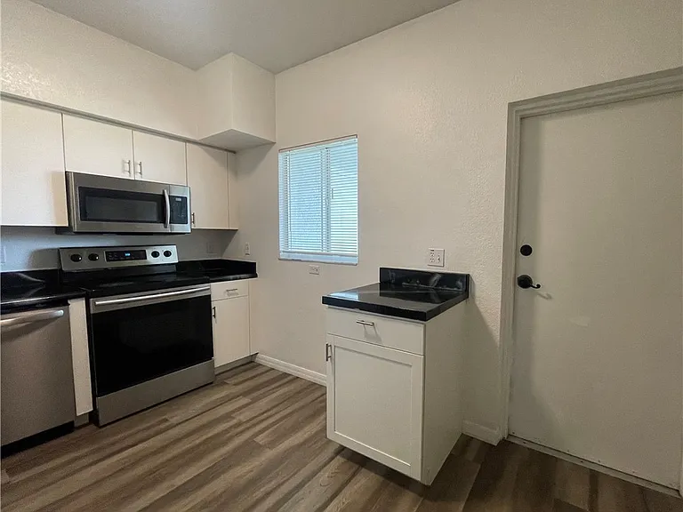 8555 Bernwood Cove Loop #112 — Photo 19