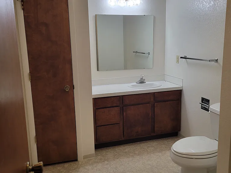 2425 Wildflower Dr — Photo 20