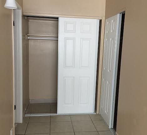 5th image of 8539 Willis Ave APT 27