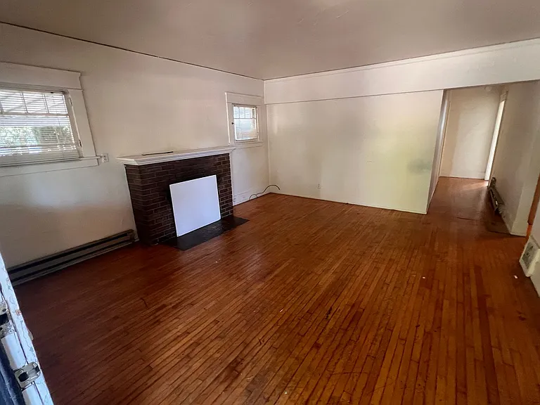 1287 Washington St — Photo 14