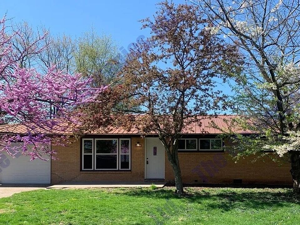 1st image of 2209 Roland Dr