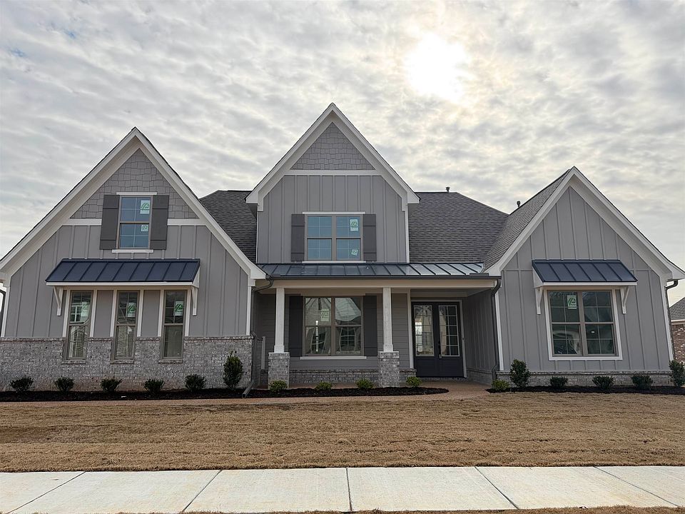 1st image of 80 Rolling Hill Dr