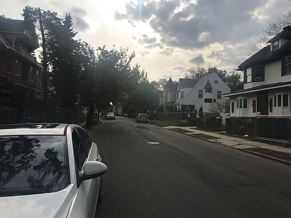 3rd image of 45 Stockton Pl