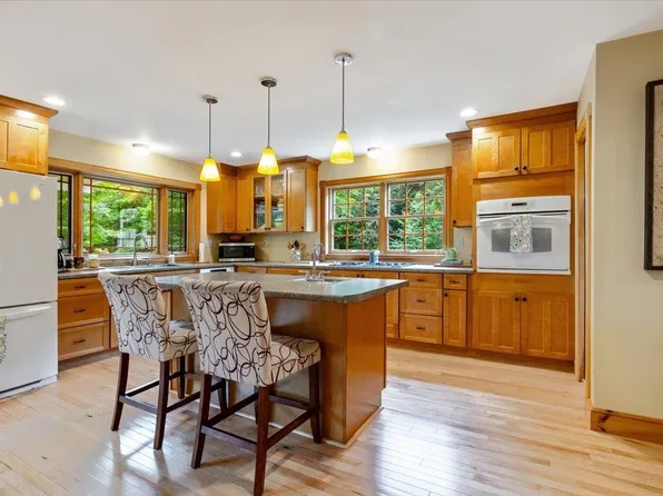 37 Comette Road, Fairfax, VT 05454
