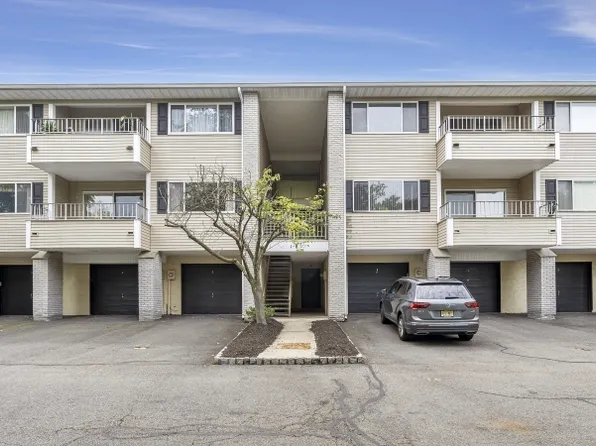 50 W Lindsley Rd #4, Cedar Grove Twp., NJ 07009