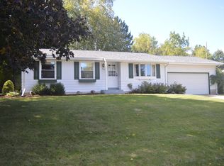 497 Elder Ln, Allenton, WI 53002