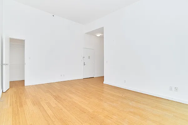 Rented by Living New York | media 31