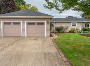 671 Wayne Dr, Salem, OR 97303
