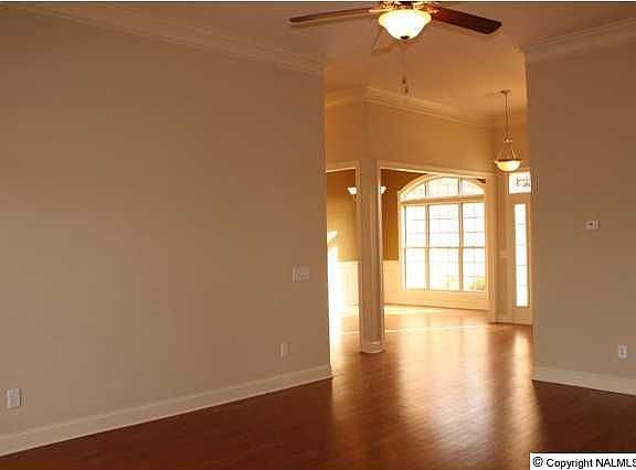 5th image of 46 Holly Park Blvd SW