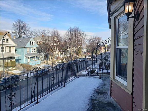 2nd image of 983 Lafayette Ave