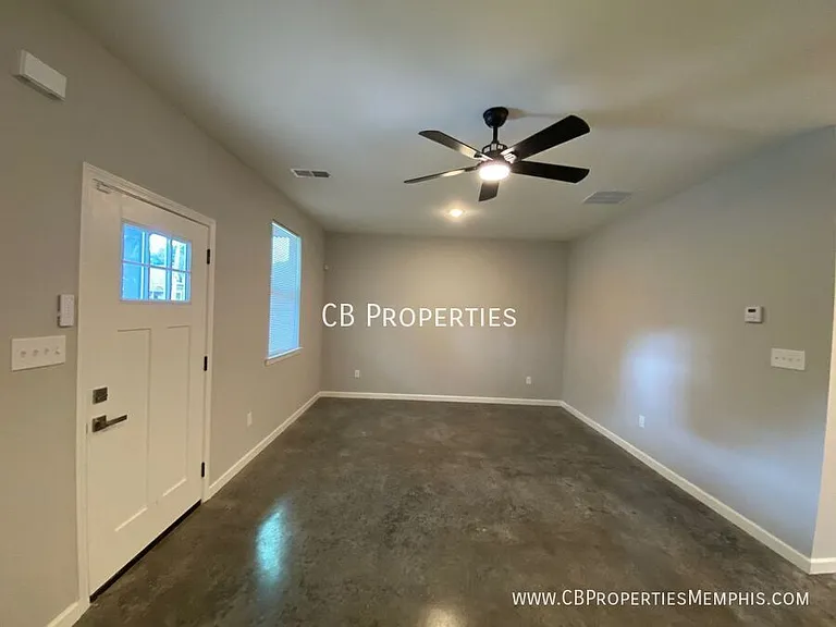 729 N Dunlap St — Photo 4