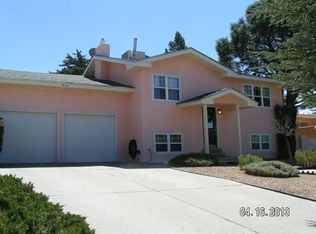 1820 Embudo Dr NE, Albuquerque, NM 87112