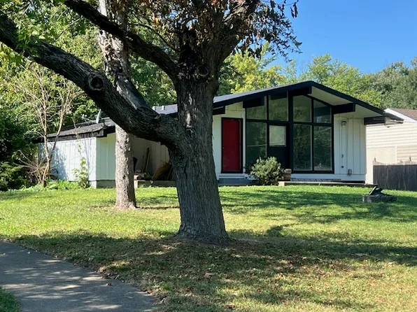 319 Scott Ave, Glen Ellyn, IL 60137